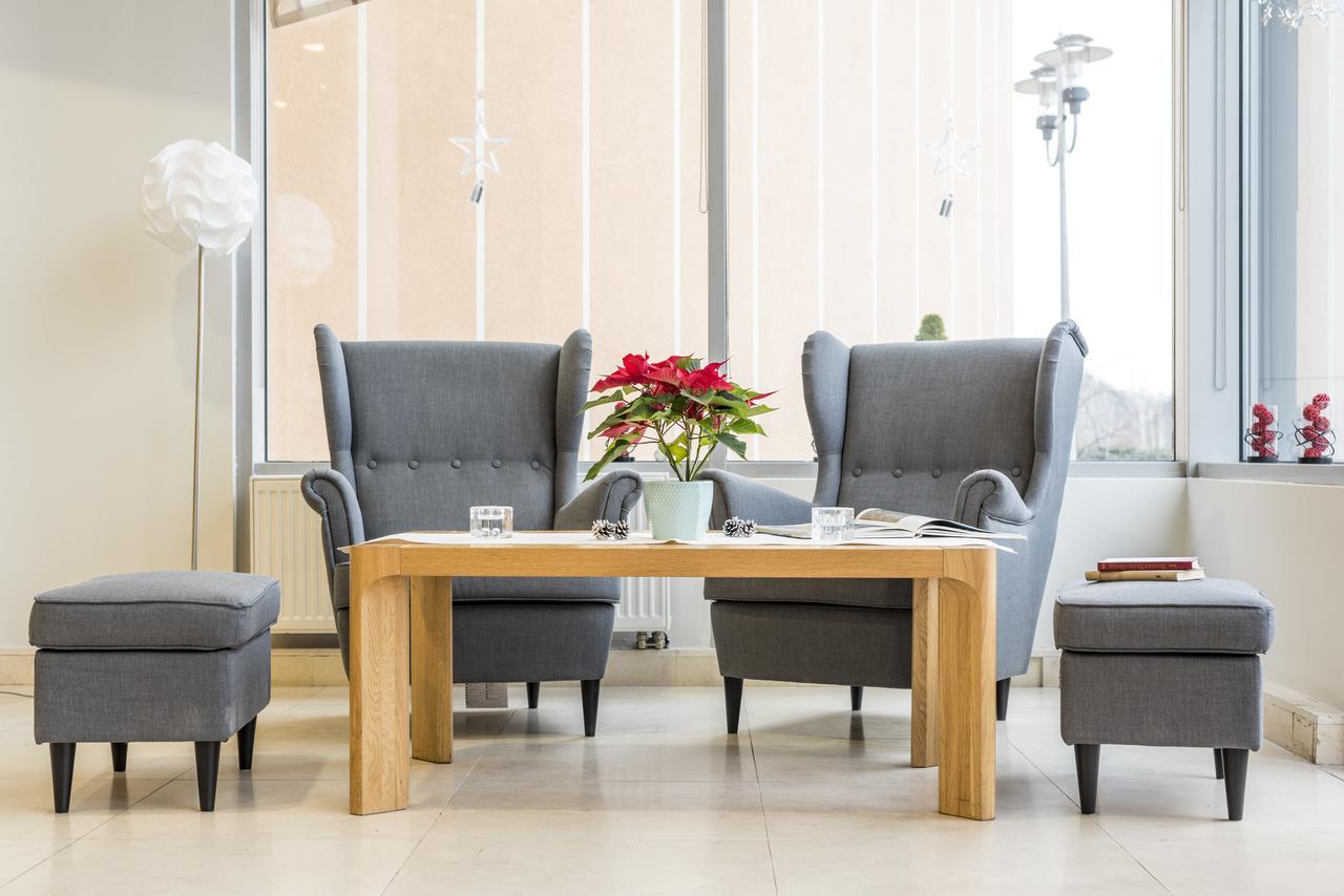 Willa Wiosenna Hotel Ozarow Mazowiecki Ngoại thất bức ảnh