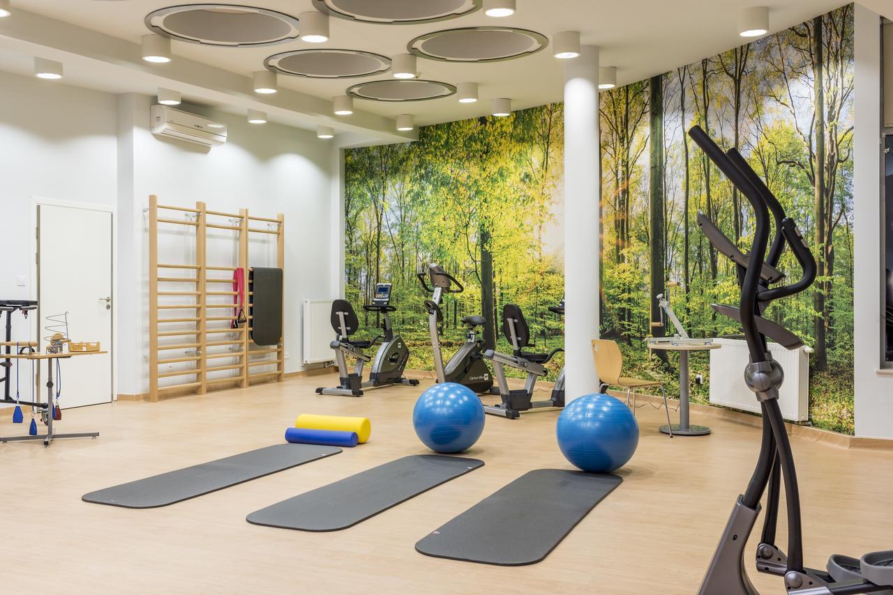 Willa Wiosenna Hotel Ozarow Mazowiecki Ngoại thất bức ảnh