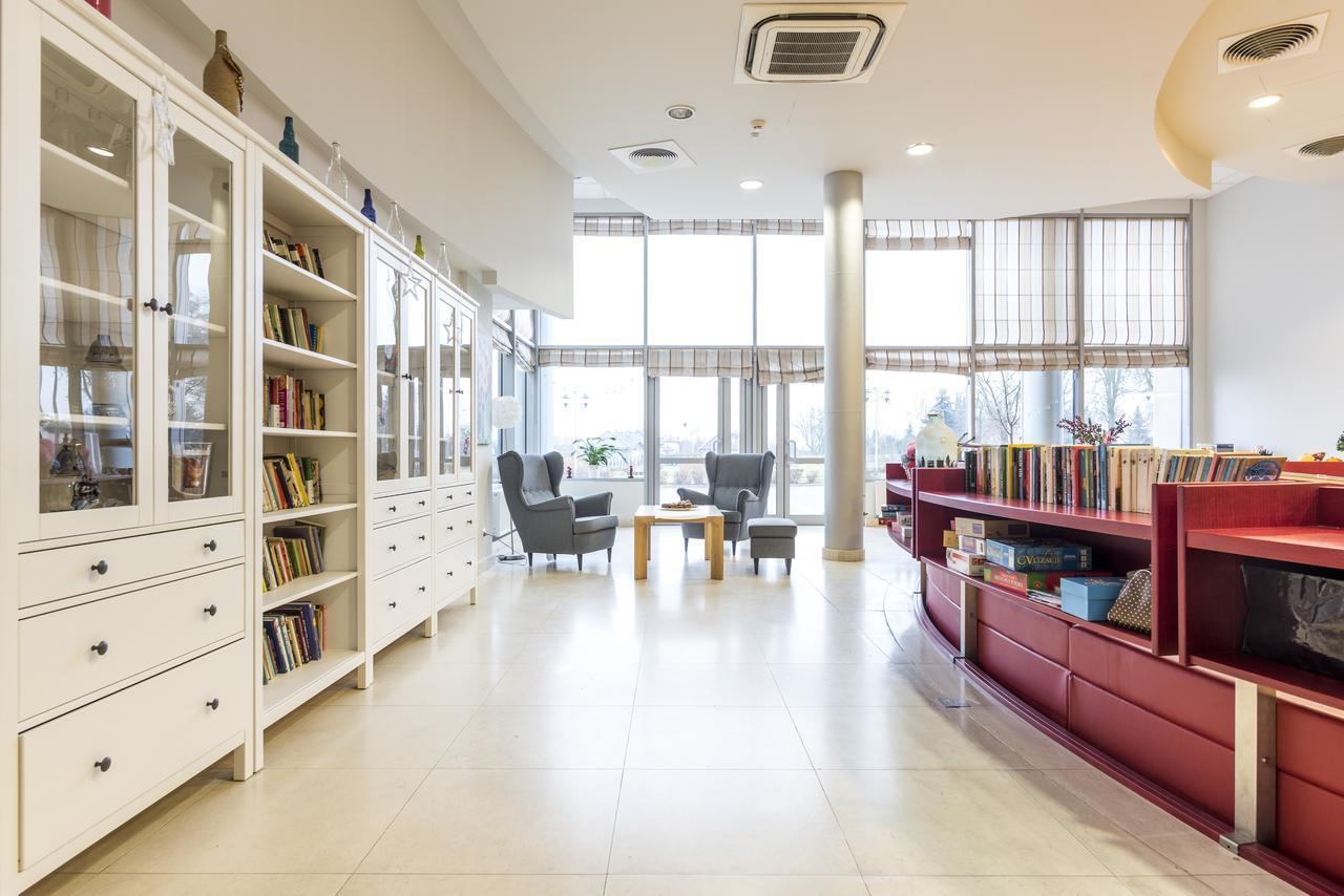 Willa Wiosenna Hotel Ozarow Mazowiecki Ngoại thất bức ảnh